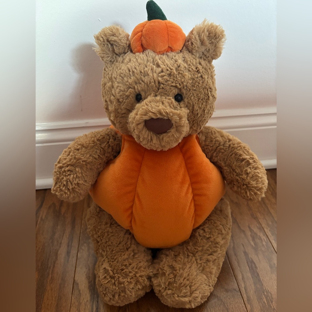 NWT Bartholomew Pumpkin Bear jellycat